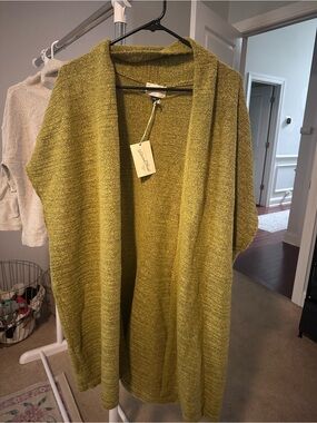 Universal Thread Olive Green Open-Front Short Sleeve Cardigan